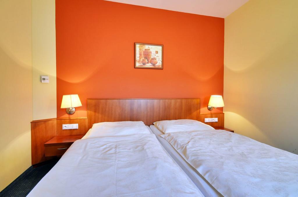 Hotel Filipinum Jablonné nad Orlicí Δωμάτιο φωτογραφία